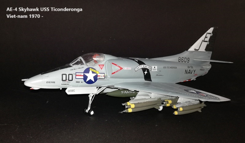 AE-4 Skyhawk USS Ticonderonga Viet-nam 1970 -
